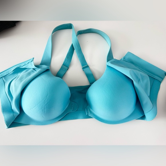 Victoria's Secret front close sports bra 38C - Picture 4 of 4